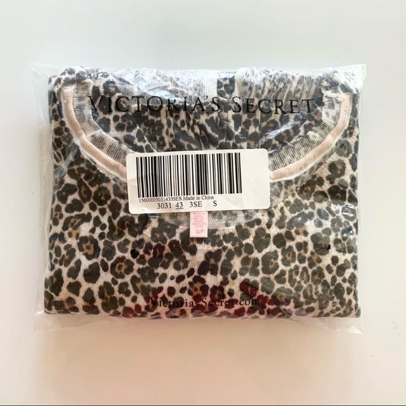 Victoria’s Secret Sweater Small New - Picture 7 of 10